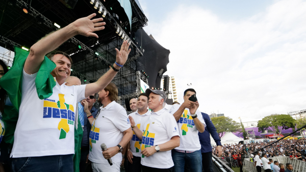 ELEIÇÕES 2022: Bolsonaro diz, tenho dever de levar quem está 
